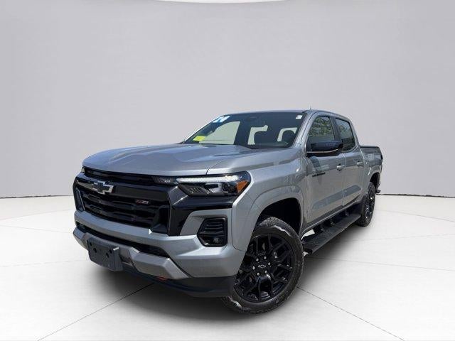 2024 Chevrolet Colorado Z71 in Sterling Gray Metallic — front three-quarter view